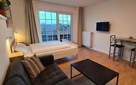 Renoviertes Apartment Inkl Tg Stellplatz In Duesseldorf